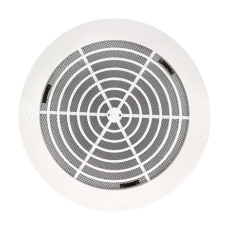 Rejilla de ventilación interior con mosquitera y fijación con clips.