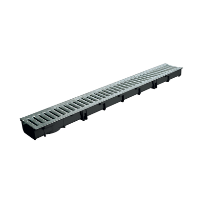 <b>Uso privado</b>. Canaleta con rejilla acero galvanizado. Ancho 130